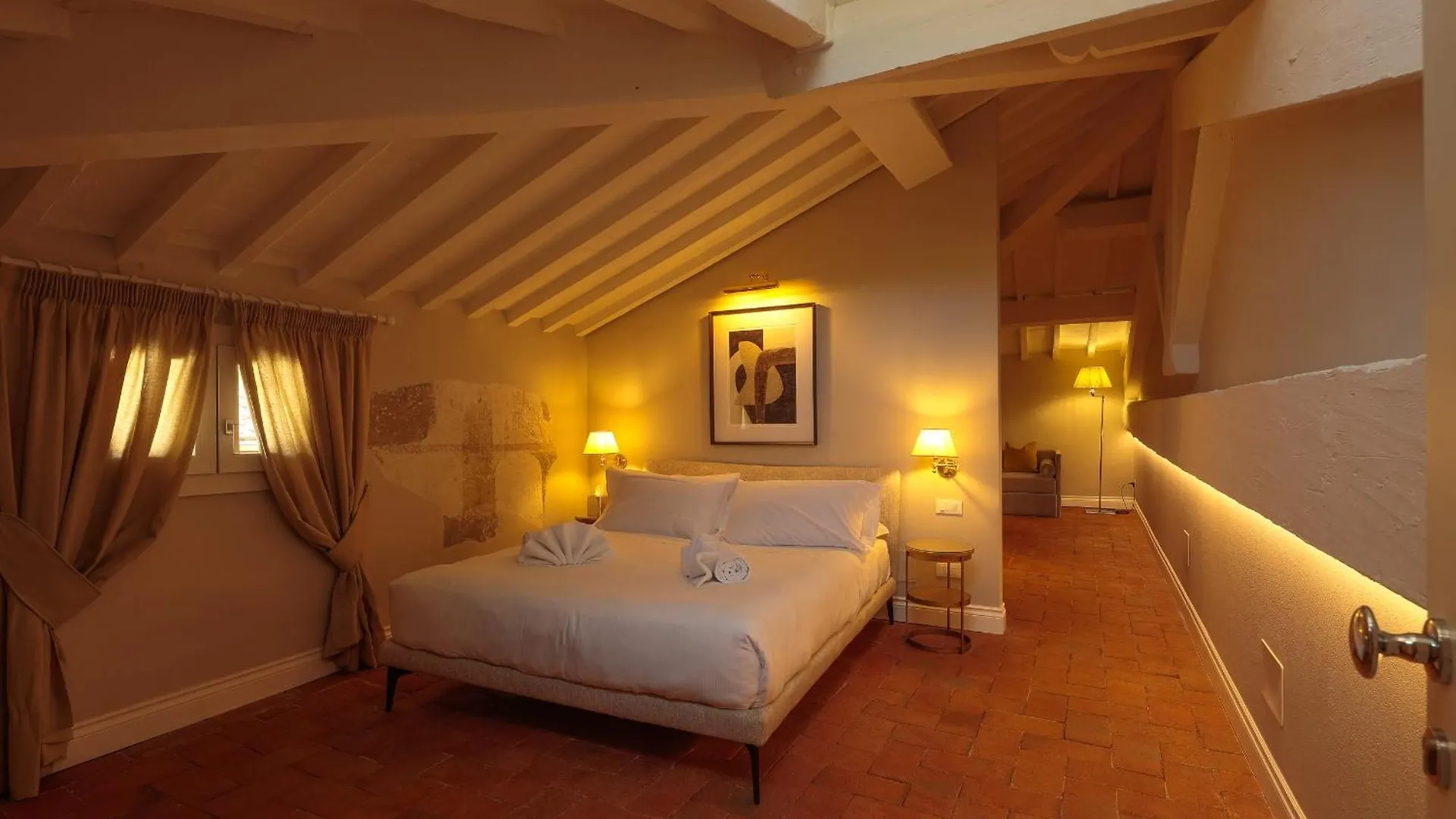 Relais Condotta Floransa 4*,