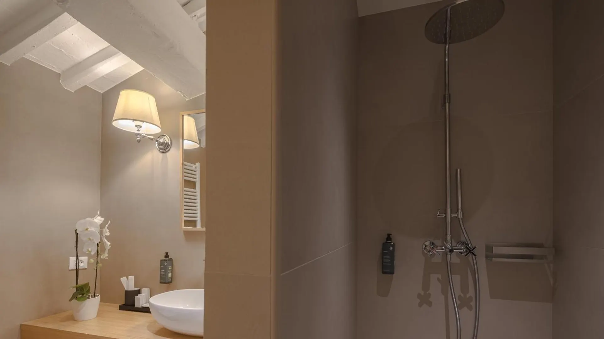 Relais Condotta Floransa Konukevi