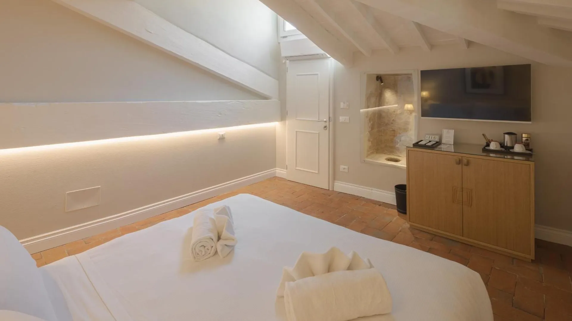 Relais Condotta Florence Italy