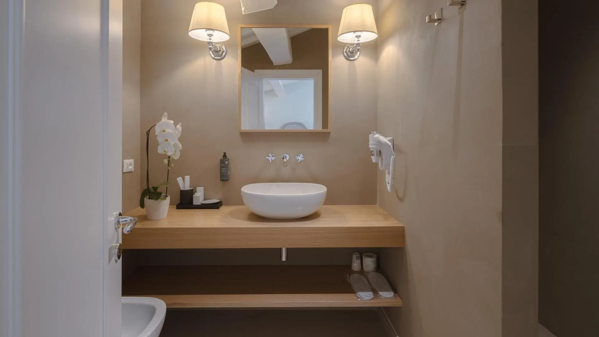 Relais Condotta Florence Italy