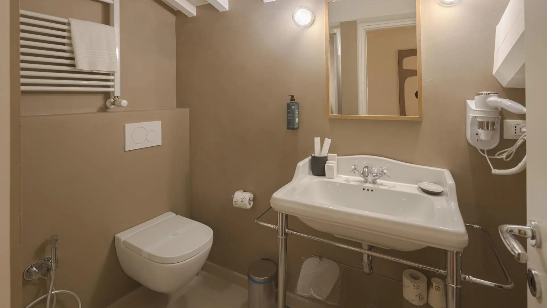 **** Guest house Relais Condotta Florence Italy